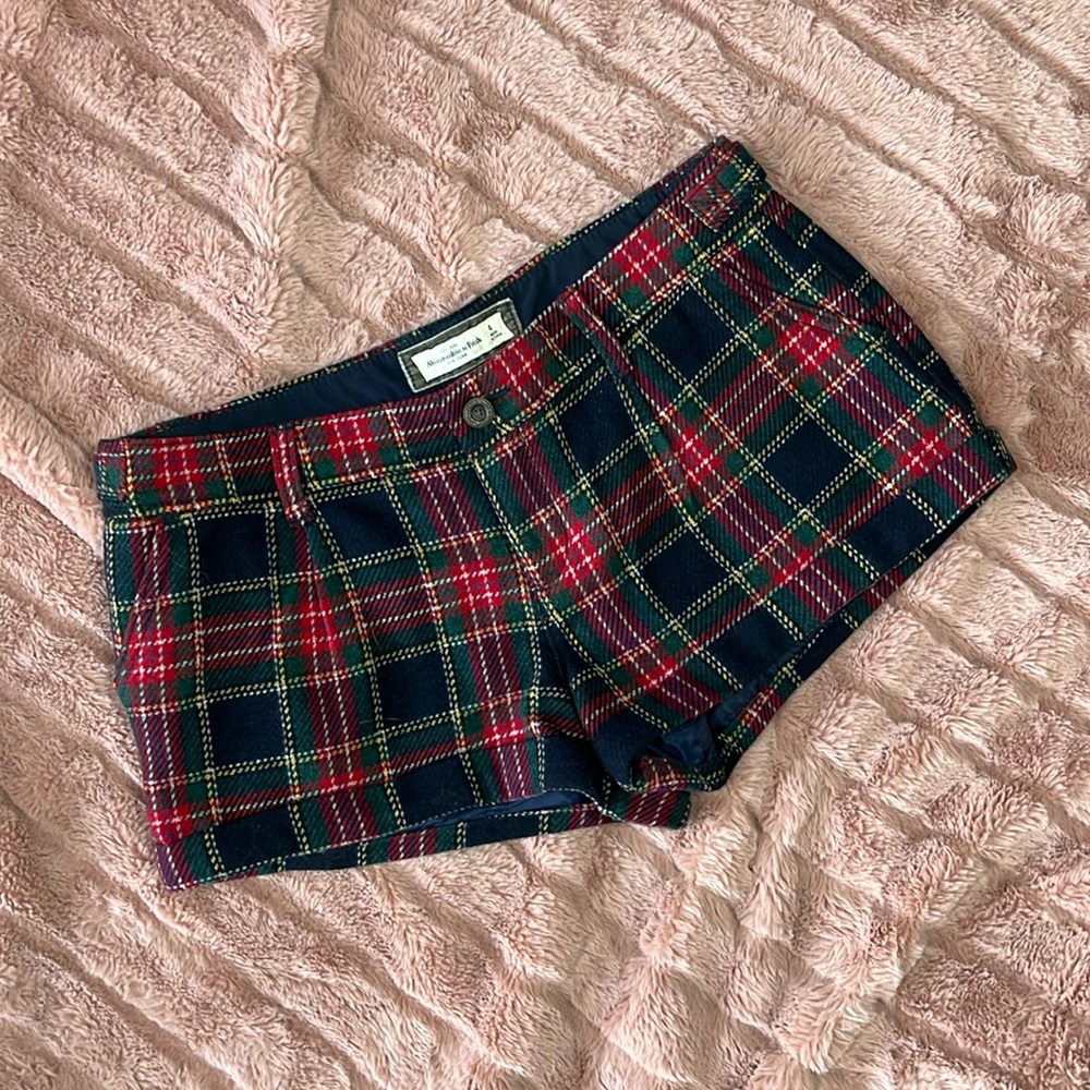 Abercrombie & fitch short shorts plaid size 4